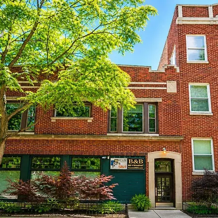 House 5863- Chicago\'S Premier Bed And Breakfast