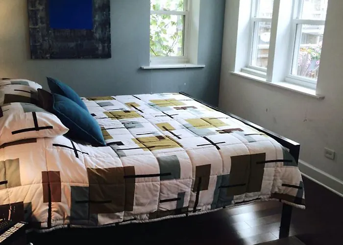 Bed and breakfast House 5863- Chicago's Premier 4*