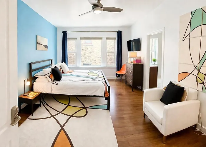 House 5863- Chicago's Premier Bed & Breakfast 4*
