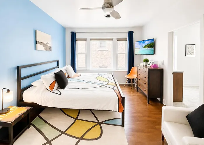 House 5863- Chicago's Premier Bed & Breakfast 4*
