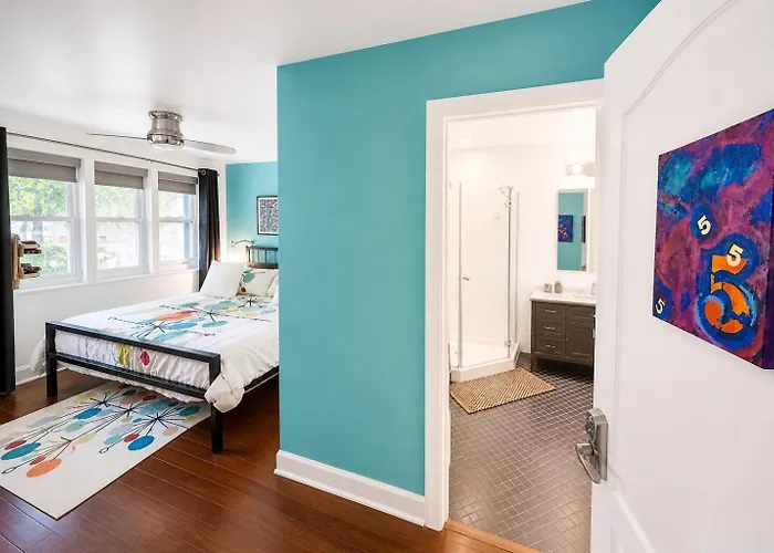 Bed & Breakfast House 5863- Chicago's Premier 4*