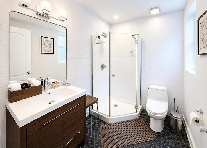 Bed & Breakfast House 5863- Chicago's Premier Chicago