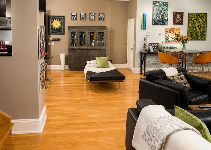 House 5863- Chicago's Premier Chicago